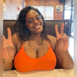 Meet your Posher, Paris